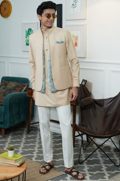Beige perennial wool bandi and kurta