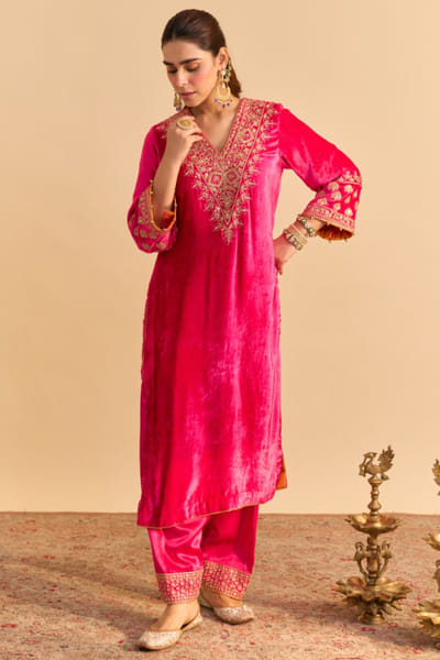 Hot pink aari embroidery kurta set