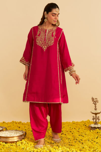 Hot pink pearl embellished short chogha set
