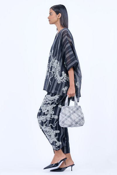 Ecru frayed bag