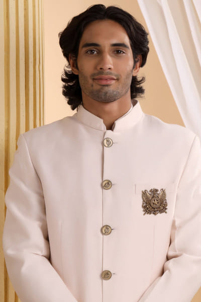 Oxidised antique gold imperial valour brooch