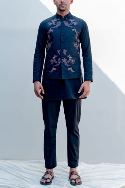 Black raw sik bandi and kurta set