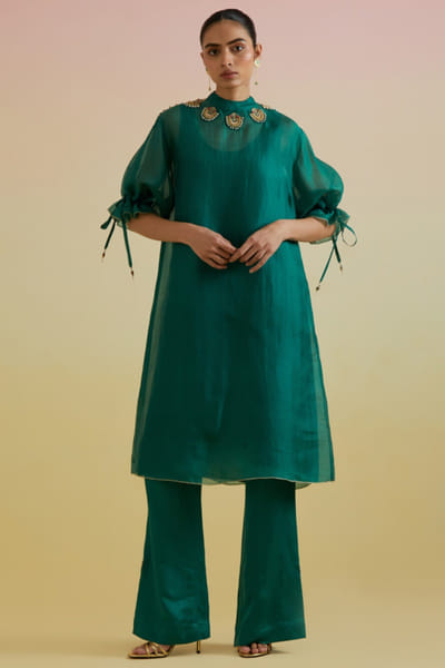 Green zari embellished kurta set