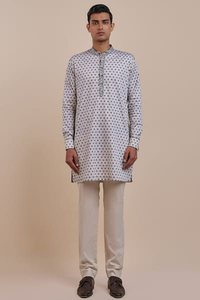 JJV.Kapurthala By JJ Valaya Beige geometric printed kurta JJVMAY26D143985