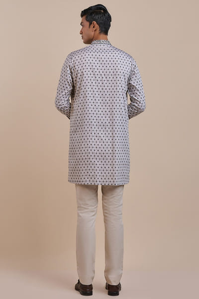 JJV.Kapurthala By JJ Valaya Beige geometric printed kurta JJVMAY26D143985