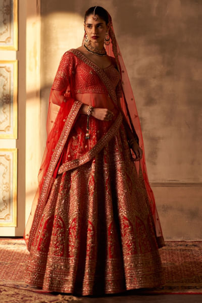 Red embroidered double dupatta lehenga set