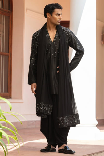 Black embroidered kurta set
