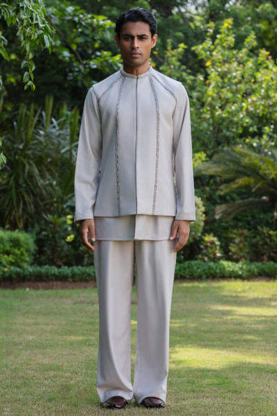 Grey embroidered bandi set