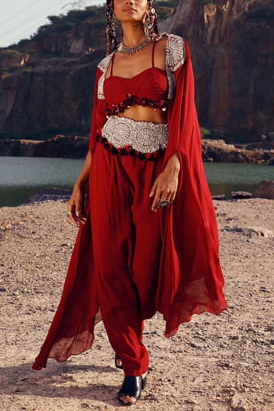 Red embroidered cape set