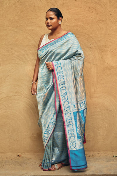 Aqua tanchoi brocade katan sari