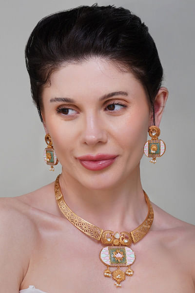 Pastel kundan and meenakari jadau necklace set