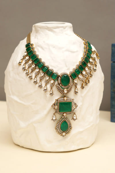 Beryachi Multicolour emerald stone necklace set BERYMAY26D143876