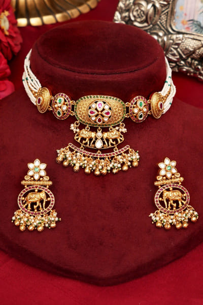 Beryachi Gold kundan embellished necklace set BERYJUL26D149722