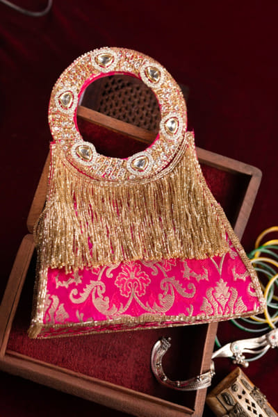 Be Chic Pink tassel studded brocade bag BECHJUL26D150884