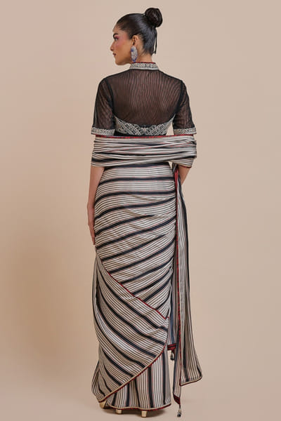 JJV.Kapurthala By JJ Valaya Black-ivory embroidered sari-collar blouse set JJVMAY26D144366