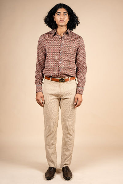 Red stripe printed shirt