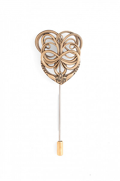 Antique gold heart union lapel pin