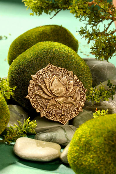 Antique gold lotus brooch
