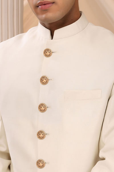 Antique gold tiger button set