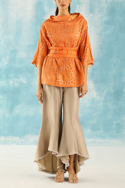 Apricot apricot bandhani top