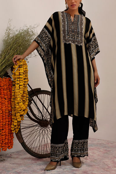 Beige and black stripe printed kaftan set