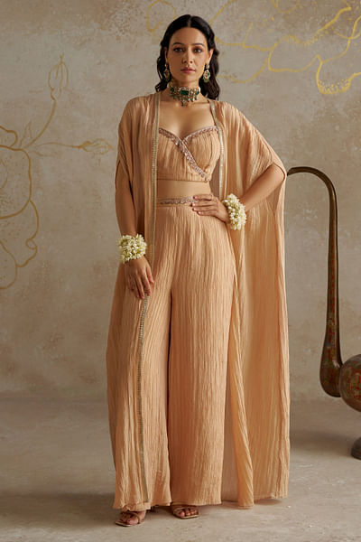 Beige crushed tissue cape set