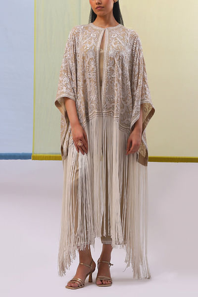 Beige embroidered and fringed cape set