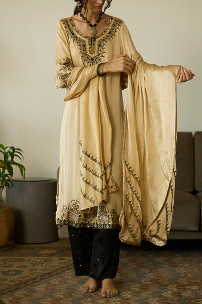 Beige embroidered dupatta