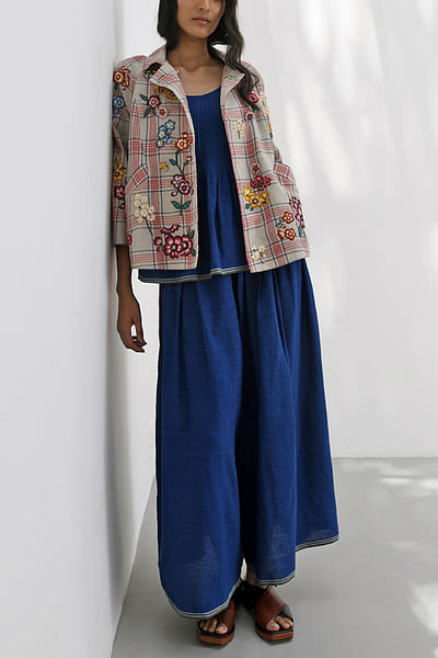 Beige floral embroidery checkered jacket