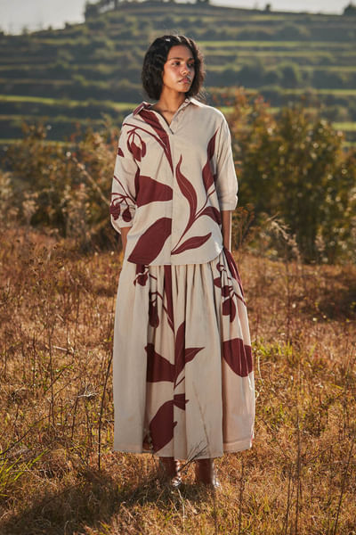 Beige leaf printed skirt set