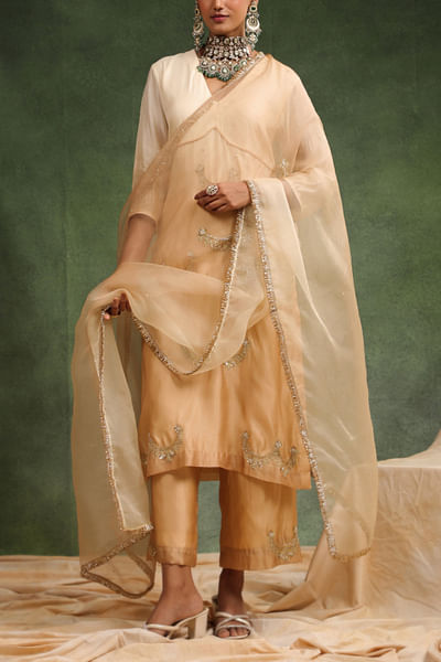 Beige ombre scallop embroidered kurta set