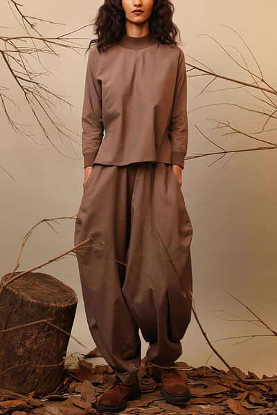 Beige ribbed raglan sleeved top