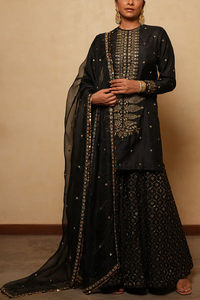 Black aari embroidery dupatta