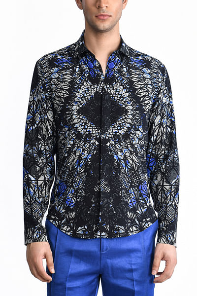 Black and electric blue geometric print shirt