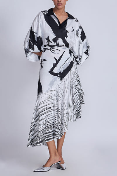 Advait Black and white asymmetric printed shirt dress AVTJAN24D201