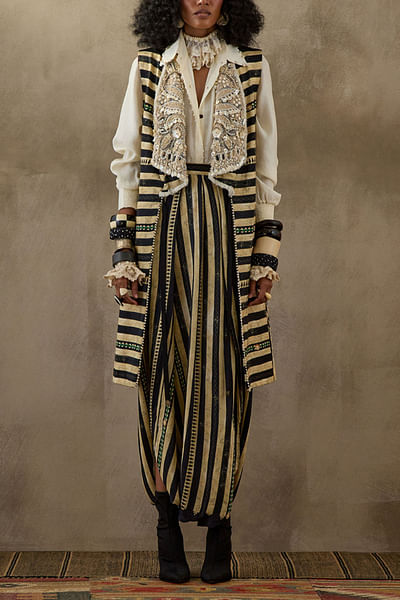 Black and white printed jacket set