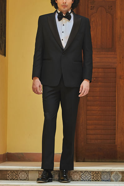 Black classic tuxedo set