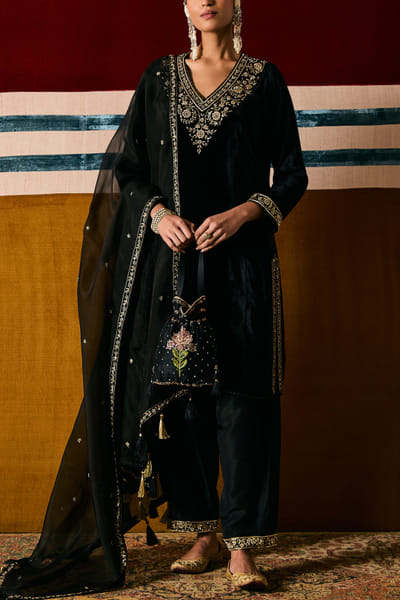 Black dabka embroidered short velvet kurta set