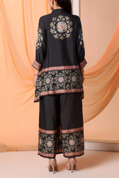 Soup by Sougat Paul Black embellished Chanderi Co-ord set SSPNOV2413
