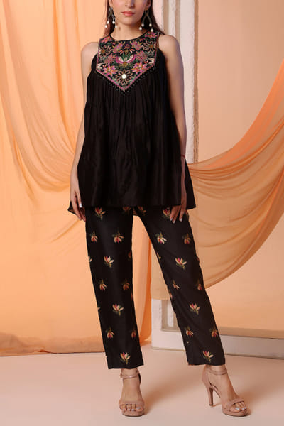 Soup by Sougat Paul Black embroidered Co-ord set SSPNOV2432