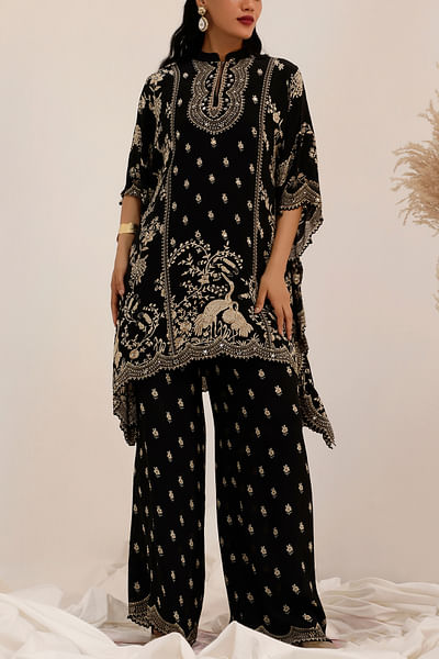 Black embroidered kaftan set