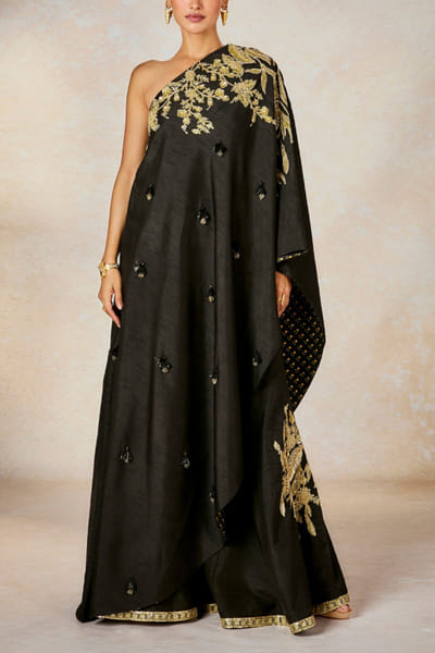 Black embroidered one-shoulder top and sharara