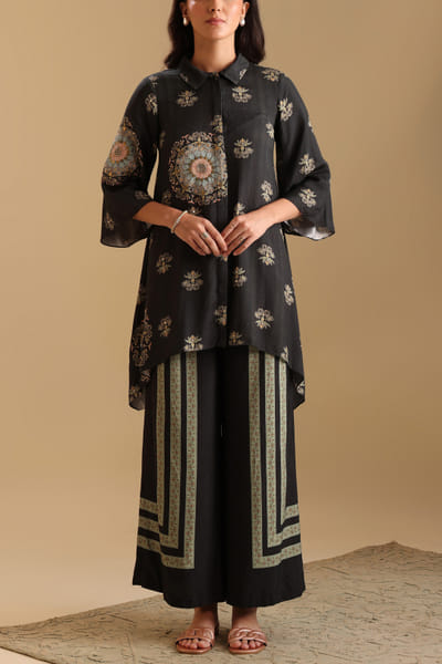 Soup by Sougat Paul Black floral embroiderd co-ords SSPAUG2415