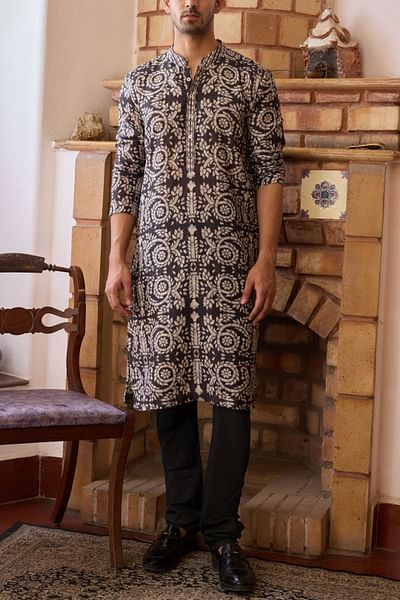 Black floral printed kurta set