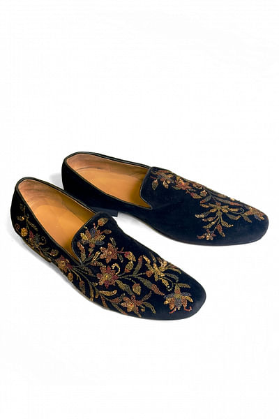 Black floral sequin embroidery loafers