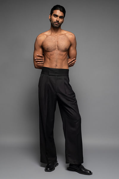 Black high waist trouser