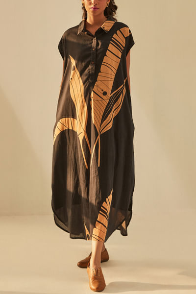 Black leaf printed maxi dress