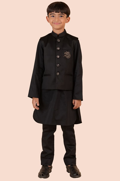 Black lion embroidered bandi and kurta set