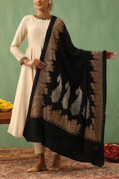 Dusala Black paisley embroidered cashmere wool shawl DUSJAN25D22896