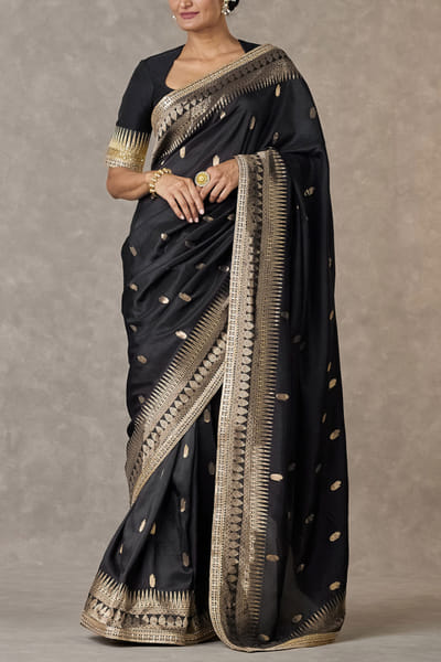 Black palm motif jacquard sari set